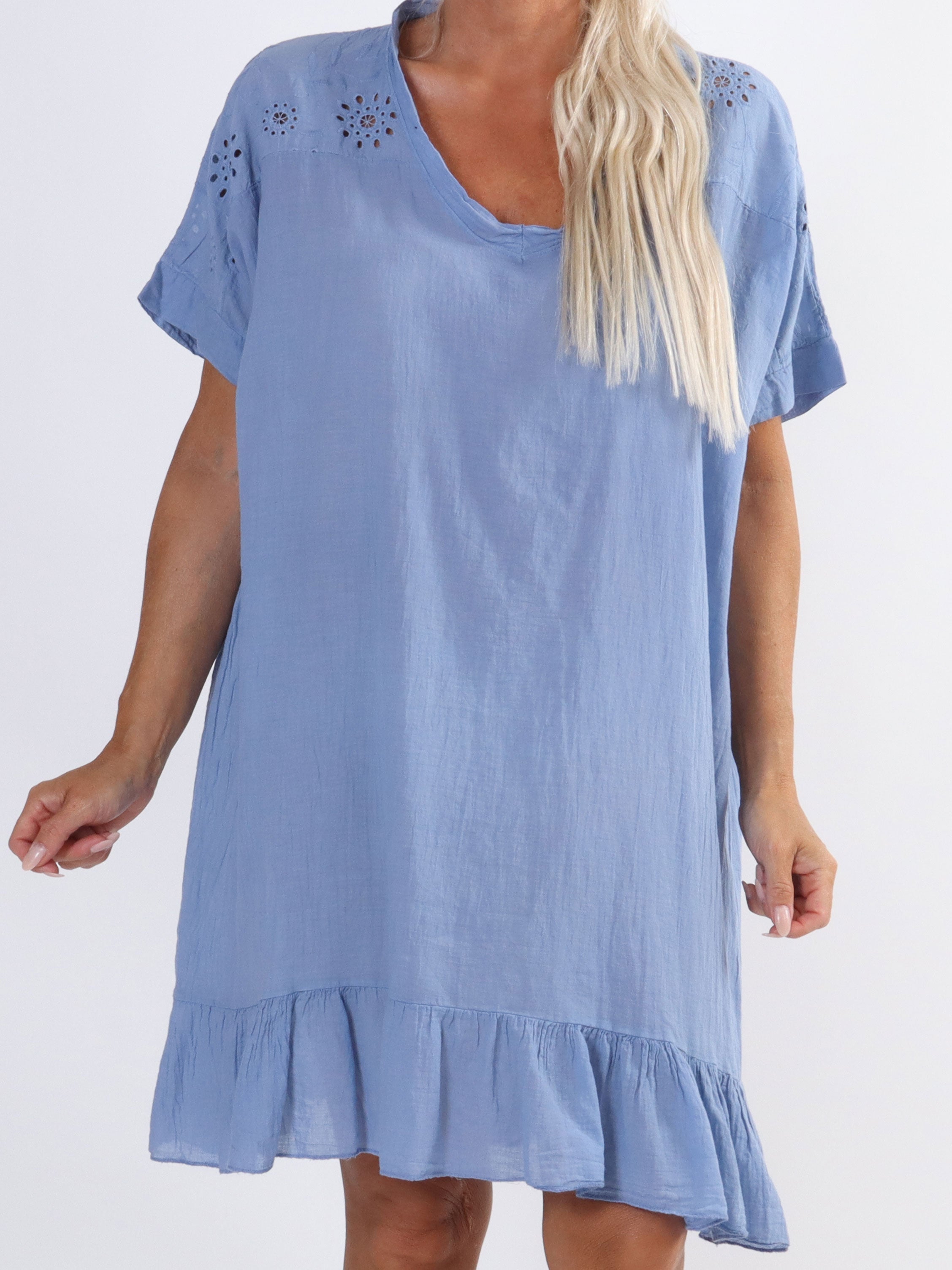 Bine - Simpel plus size kjole med broderie anglaise